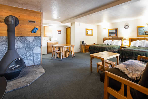 Extra 2 Bedroom Hotel Rooms near Crescent Lake, WI
