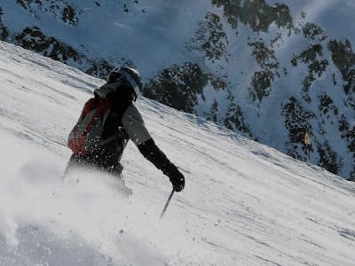 Skiing in Crescent Lake, Oregon